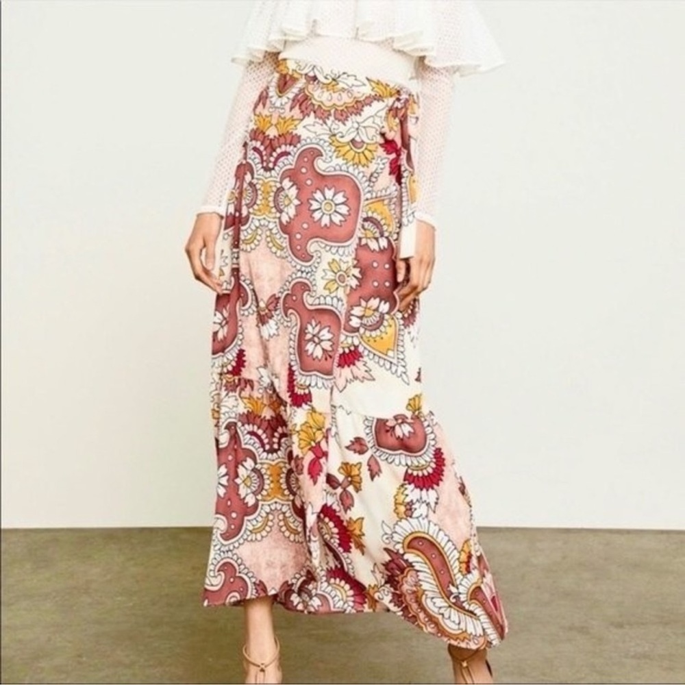 NWT BCBGMaxAzria Wrap‎ Skirt Size Small MIDI Boho Floral